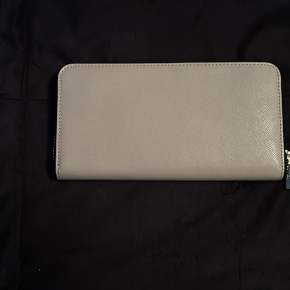Wallet - Picture 2 of 3